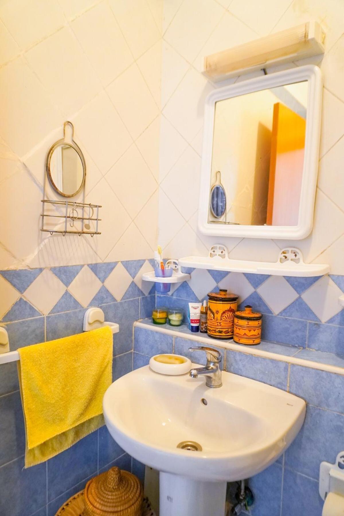 Apartment Moderne Et Bien Situe A *